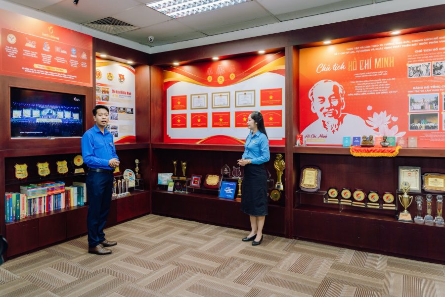 Khánh thành “Không gian văn hóa Hồ Chí Minh” gắn với truyền thống của Tổng Công ty Bến Thành qua hơn 25 năm hình thành và phát triển.