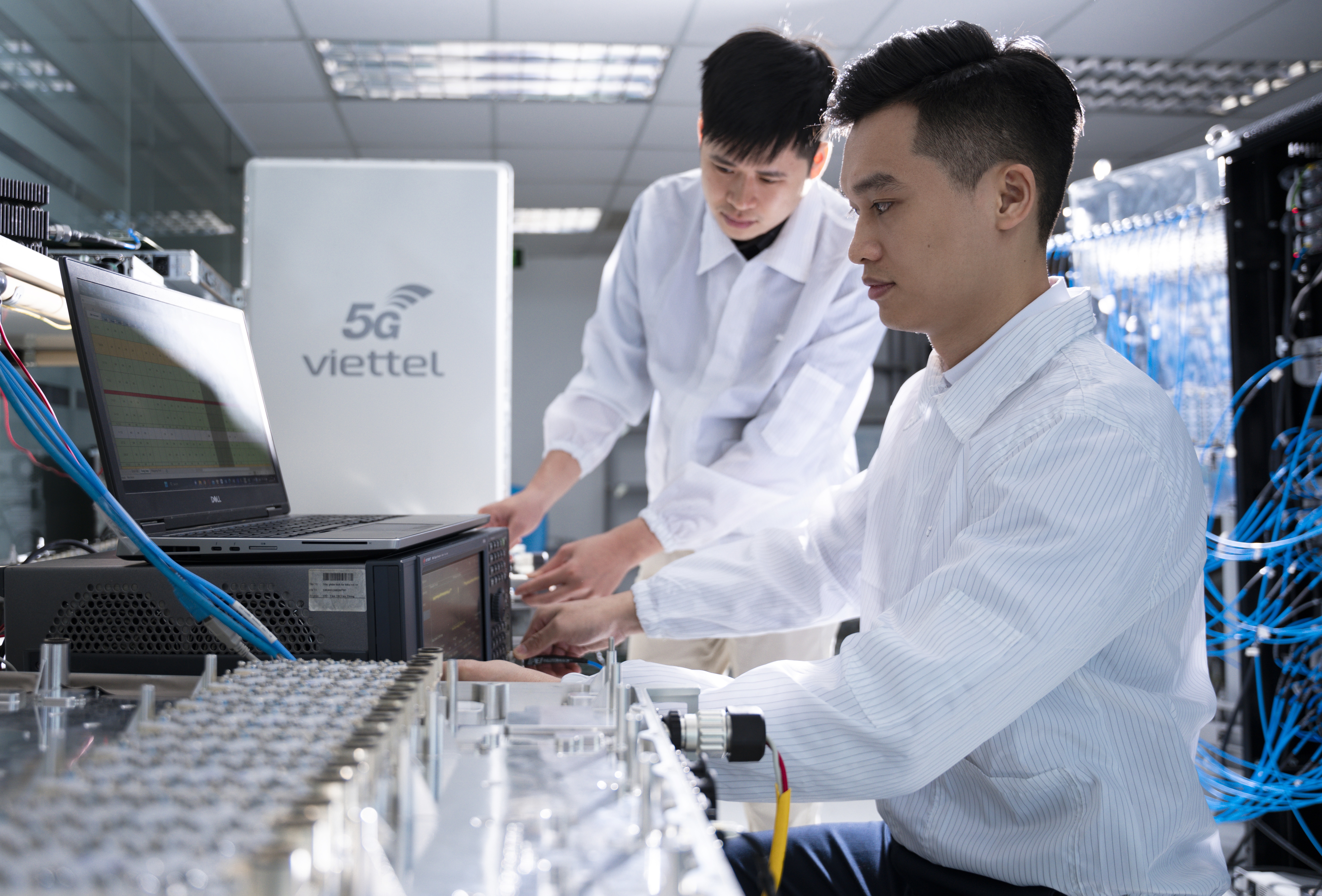 Hội nghị lần thứ 16 Ban Chấp hành Đảng bộ đánh giá kết quả 9 tháng đầu năm, đề ra phương hướng 3 tháng cuối năm 2023 và thông qua sửa đổi quy chế Ban Chấp hành Đảng bộ. - Benthanh Group