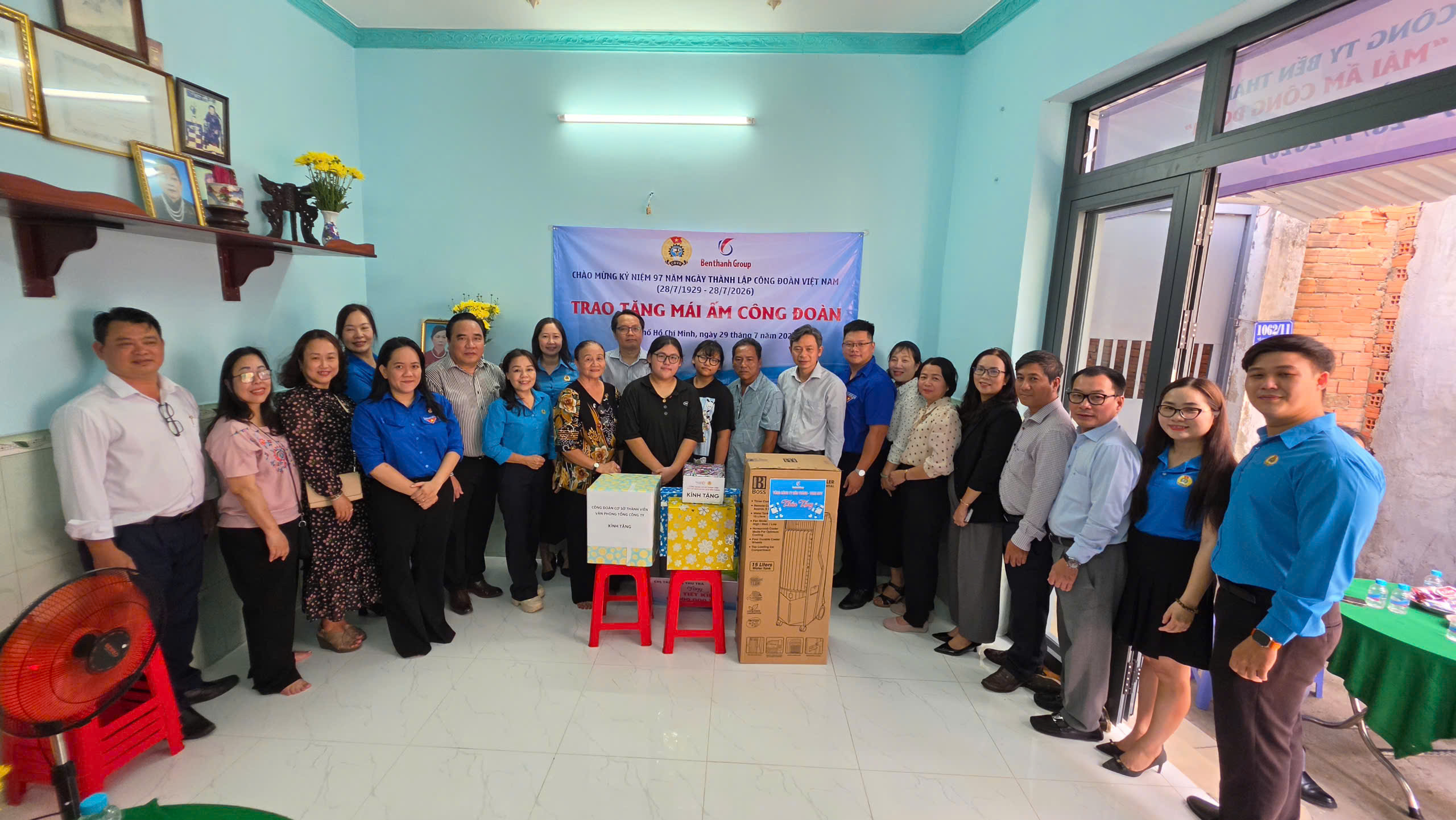 Đảng ủy Tổng Công ty Bến Thành tổ chức cho cán bộ, Đảng viên tham gia Hội nghị trực tuyến thông tin thời sự quý II năm 2026 - Benthanh Group